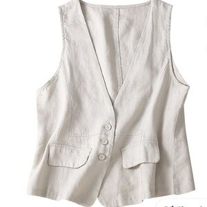 NWOT Women's Cream Sleeveless Vest
